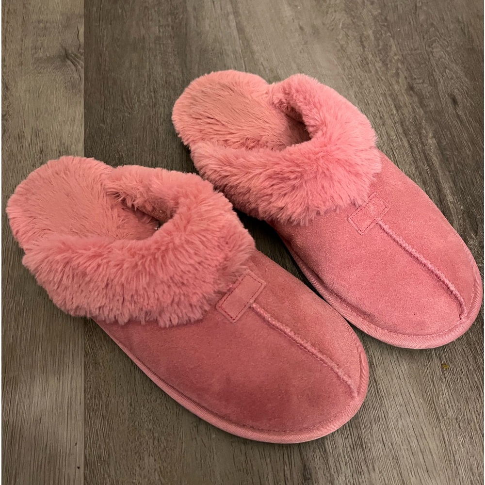 Pink Slippers - Picture 3 of 4